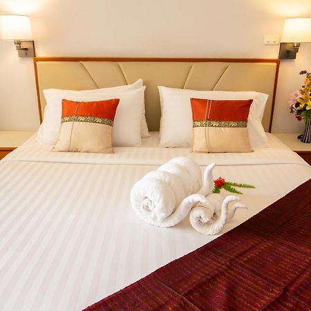 Surin Majestic Hotel Luaran gambar