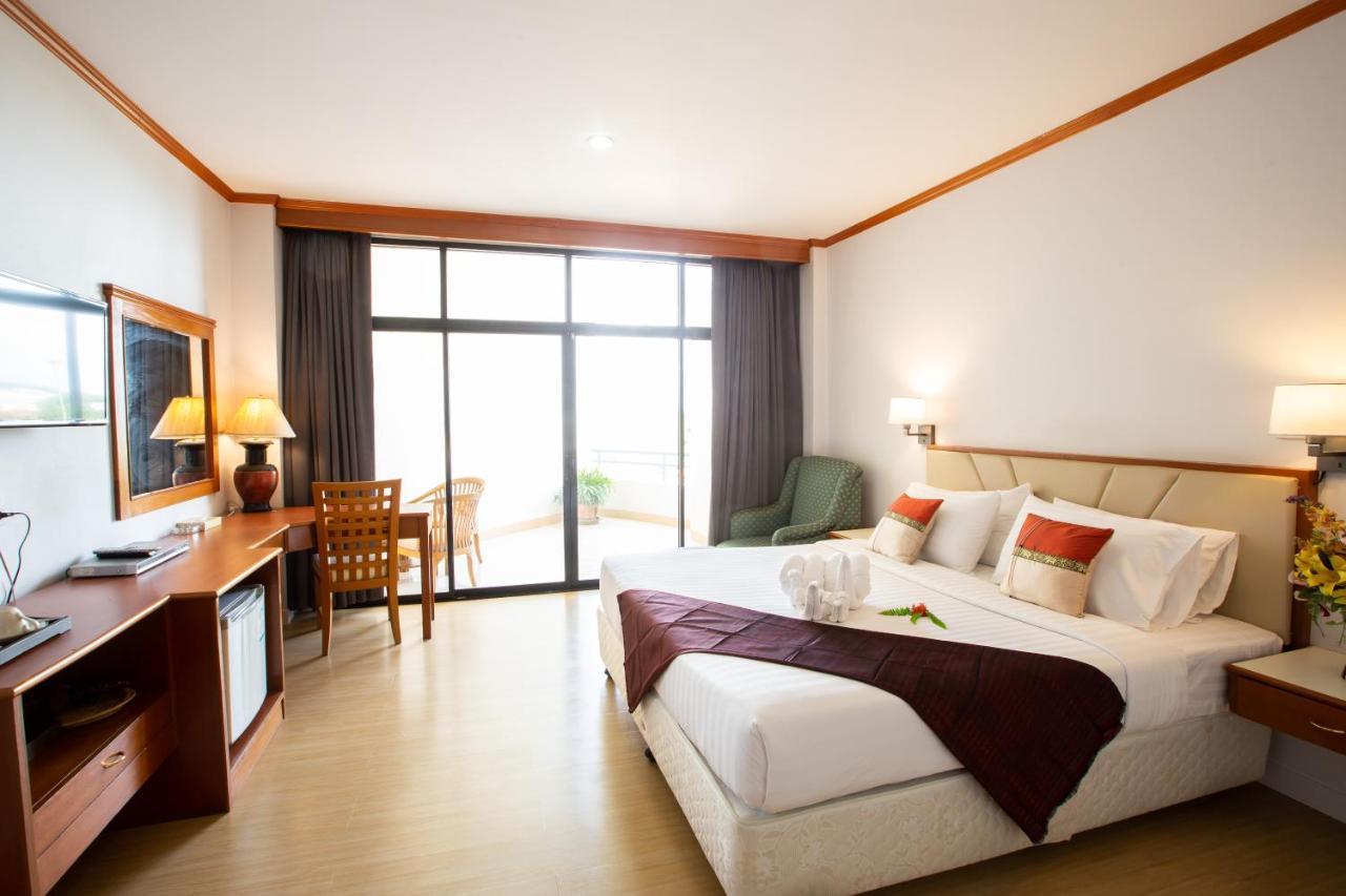 Surin Majestic Hotel Luaran gambar