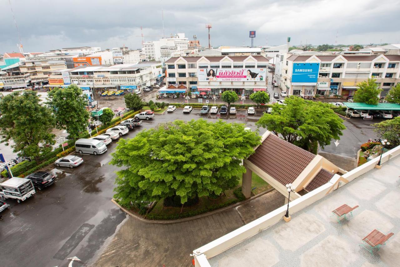 Surin Majestic Hotel Luaran gambar